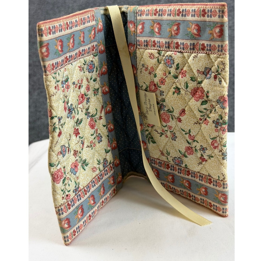 Vintage Vera Bradley Indiana Cream RARE 1985 Quilted Floral Book Bible Cover EUC - Picture 4 of 6